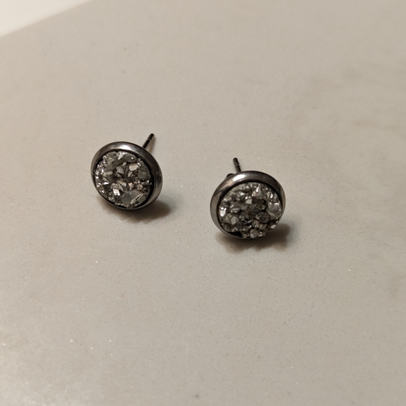 Druzy Stud Earrings - Picture 5 of 5